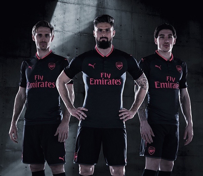 Puma様 アーセナル マジやべえ マジェンタ シャツ のイメージを極秘入手 Arsenal アーセナル 猿のプレミアライフ