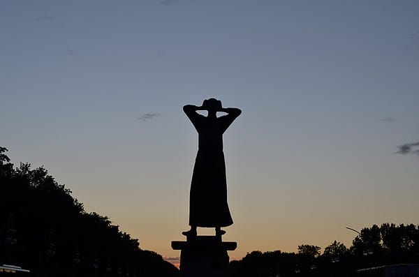 ベルリン ドイツ 銅像