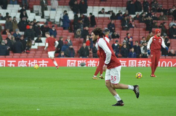 v チェルシー モハメド・エルネニー Mohamed Elneny