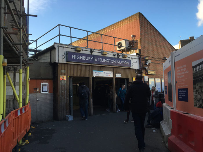 ロンドン 駅 Highbury & Islington ハイバリー&イズリントン