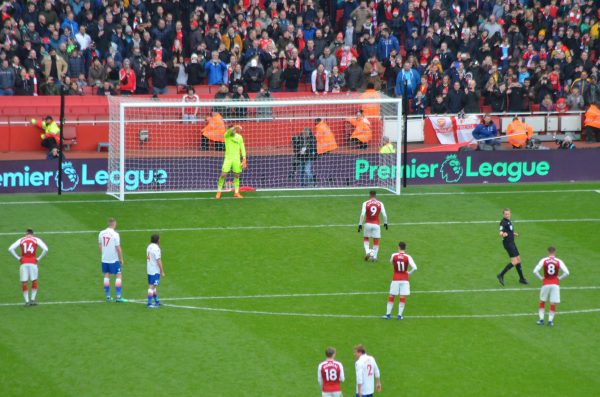 v Stoke city アレクサンドル・ラカゼット PK ゴール