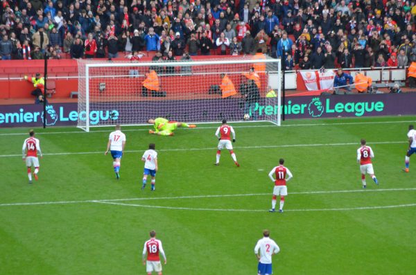 v Stoke city アレクサンドル・ラカゼット PK ゴール