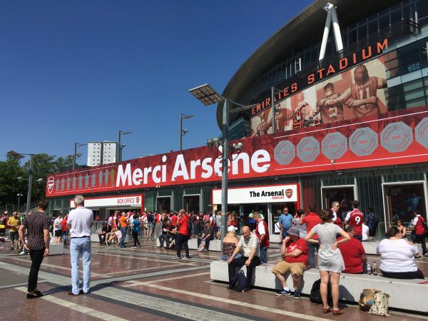 v バーンリー Merci Arsene エミレーツ・スタジアム Emirates Stadium