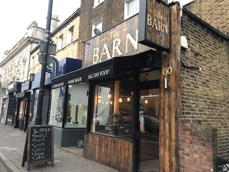 エミレーツへ行こう！ ロンドン レストラン The BARN