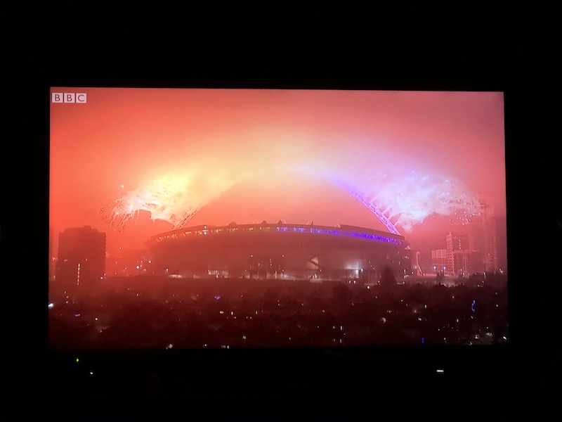 正月 ニューイヤー 花火 ロンドン