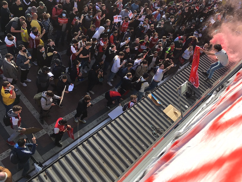 KROENKE OUT Emirates Stadium エミレーツスタジアム